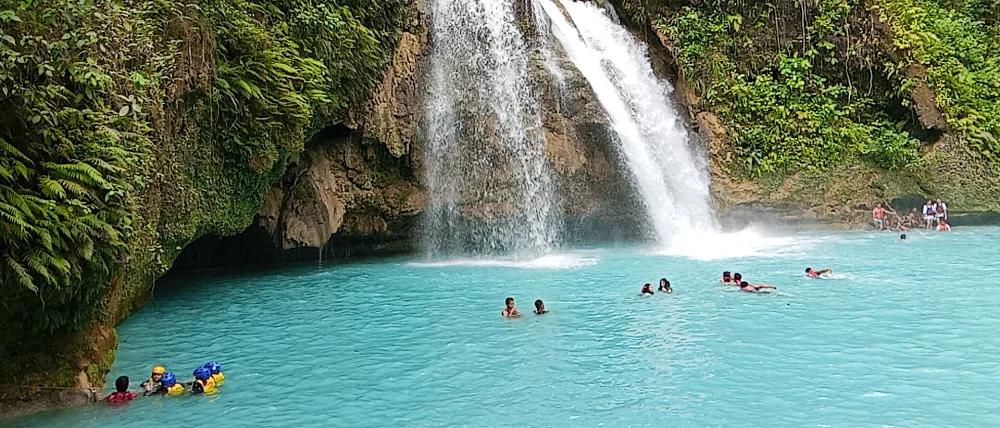 Adventure Tour – Zip-line, kayaking & starlit dinner!